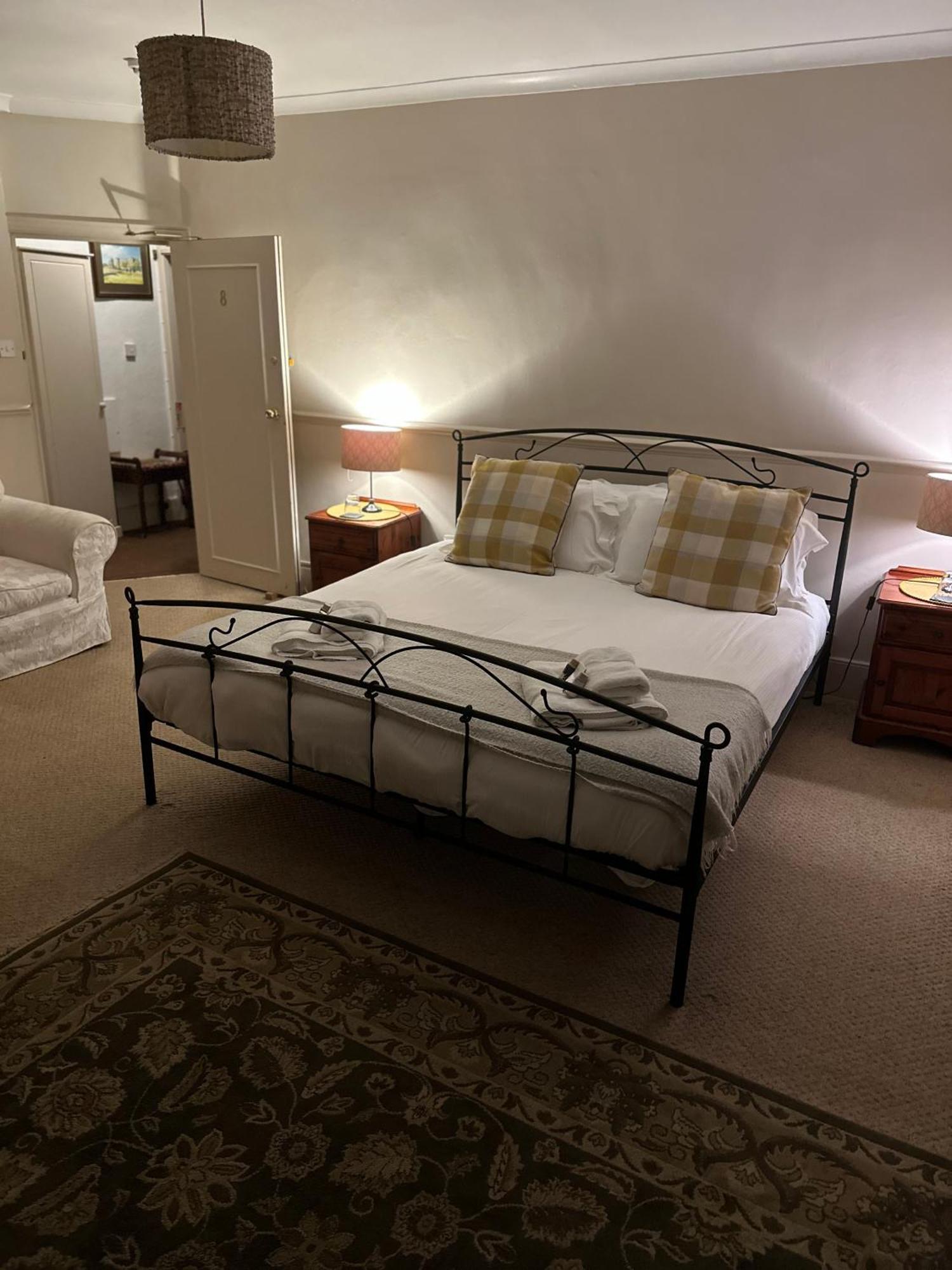 The Kings Arms Inn Montacute Zimmer foto